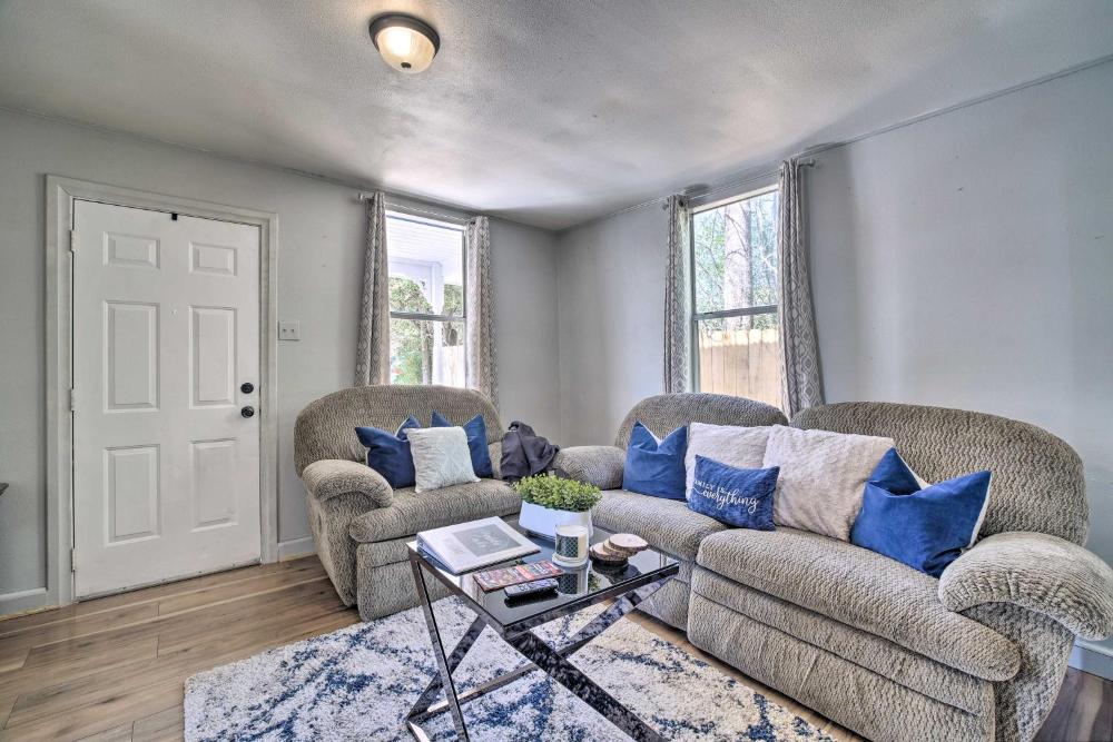 Cozy Livingston House with Fenced Yard and Patio!